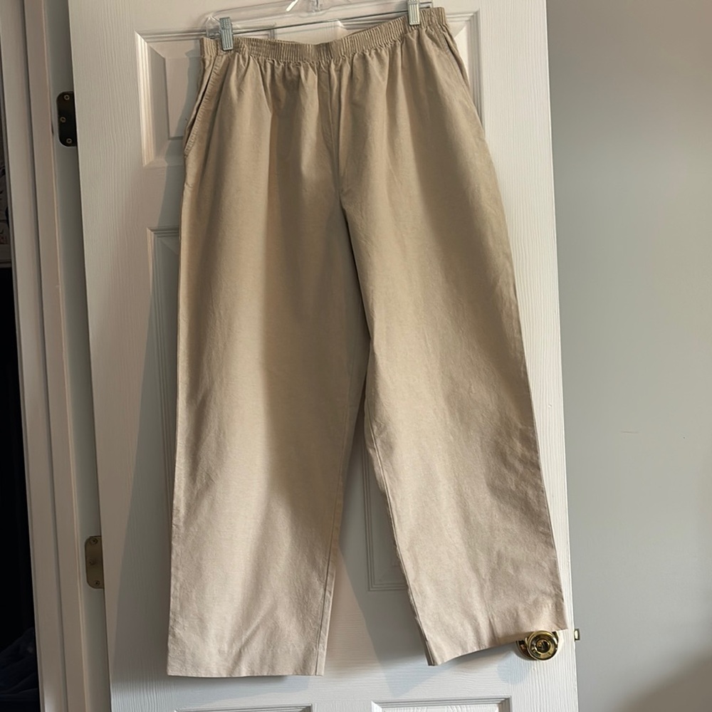 New Alfred Dunner Tan Ankle Pants